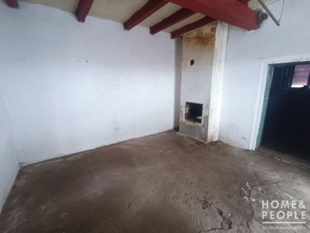 Eladó családi ház, Földeákon 4.3 M Ft, 2 szobás