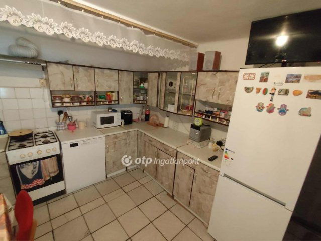 Eladó családi ház, Sióagárdon 26.9 M Ft, 2+2 szobás