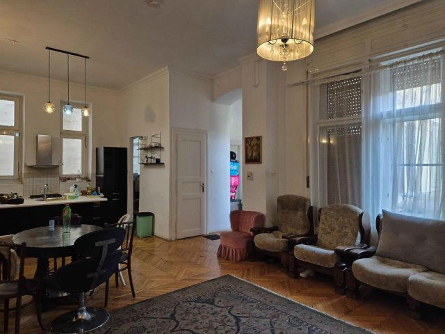 Eladó téglalakás, Budapesten, VI. kerületben, Mozsár utcában