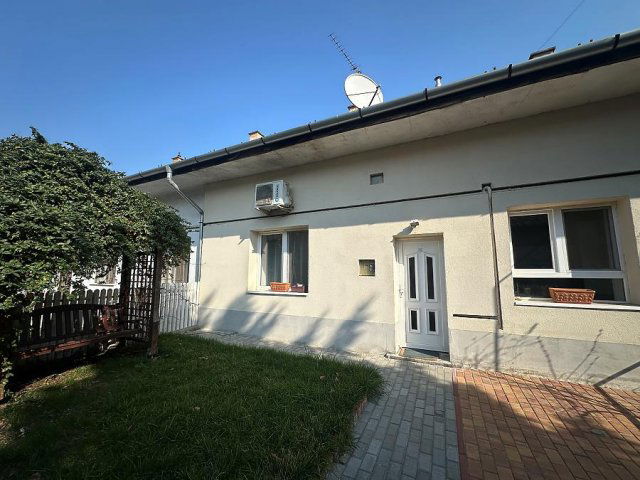 Eladó téglalakás, Budapesten, X. kerületben 55 M Ft, 1 szobás