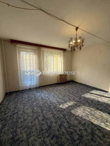 Eladó panellakás, Veszprémben 47.9 M Ft, 2 szobás