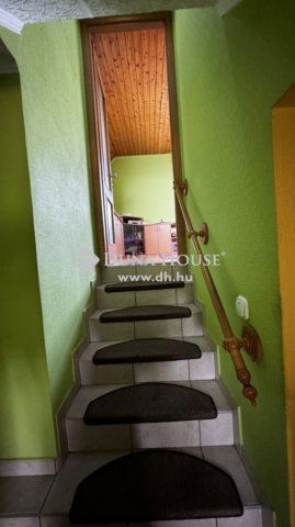 Eladó családi ház, Tökölön 94.9 M Ft, 7 szobás
