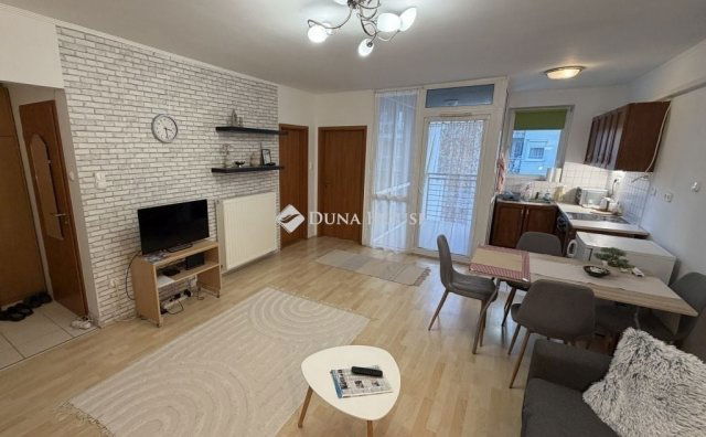 Eladó téglalakás, Budapesten, XIII. kerületben 72.9 M Ft