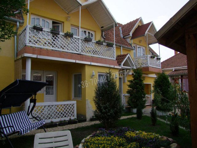 Eladó téglalakás, Egerben 79 M Ft, 5 szobás