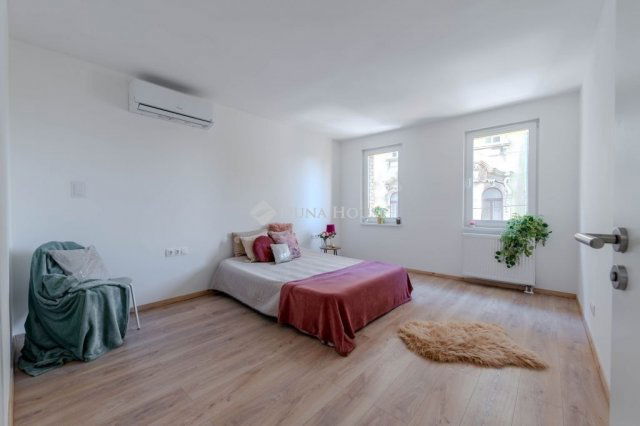 Eladó téglalakás, Budapesten, VI. kerületben 108.209 M Ft