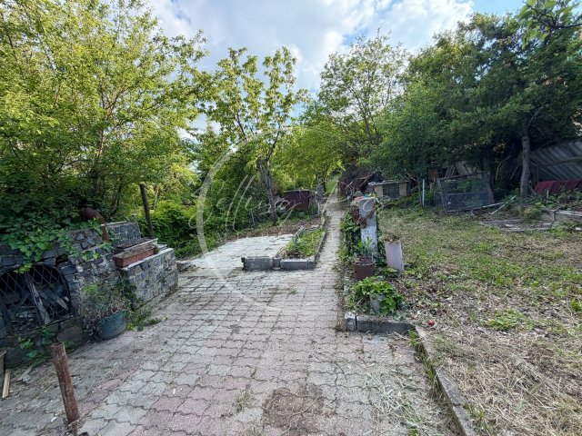 Eladó családi ház, Pécsett 45 M Ft, 5 szobás