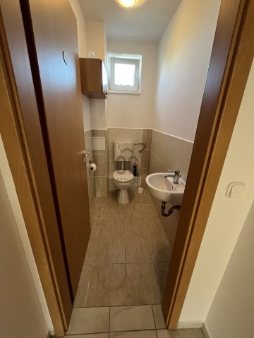 Kiadó téglalakás, albérlet, Pécsett 220 E Ft / hó, 2 szobás