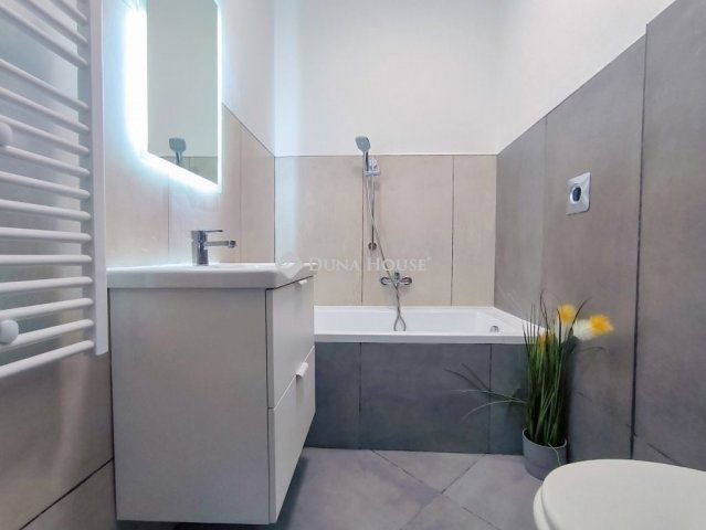 Eladó téglalakás, Budapesten, XIII. kerületben 71 M Ft, 2 szobás