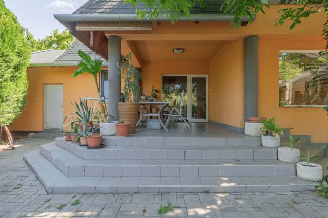 Eladó családi ház, Gárdonyban 134 M Ft, 6 szobás