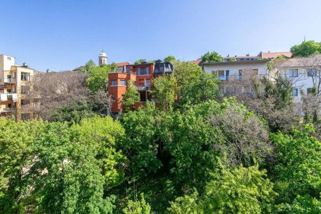 Eladó téglalakás, Budapesten, I. kerületben 259.9 M Ft, 4 szobás