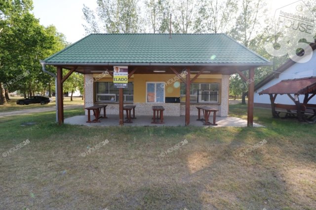 Eladó üzlethelyiség, Soltvadkerten 40 M Ft / költözzbe.hu