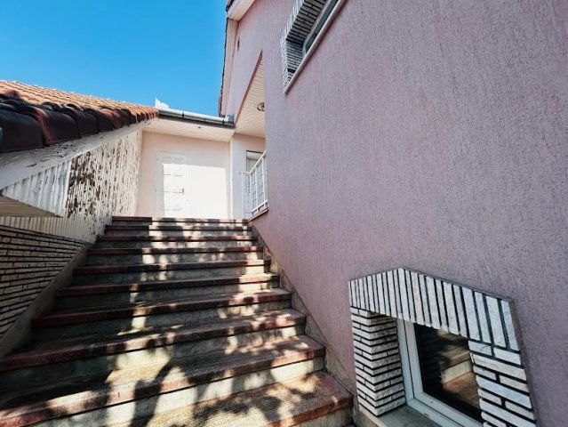 Eladó családi ház, Abonyban 87 M Ft / költözzbe.hu