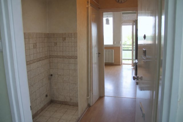 Eladó téglalakás, Szombathelyen 22.9 M Ft, 1 szobás