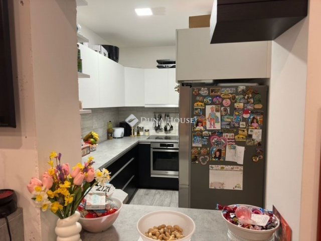 Eladó családi ház, Délegyházán 129.9 M Ft, 5 szobás