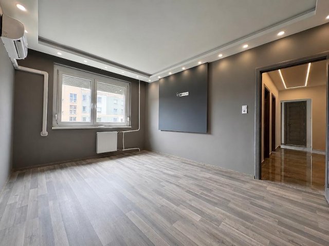 Eladó panellakás, Budapesten, XXI. kerületben 78.9 M Ft
