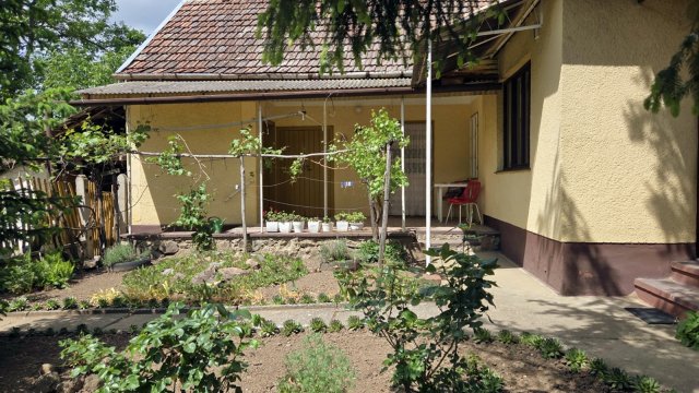 Eladó családi ház, Felsőszentivánon 11.9 M Ft, 3 szobás