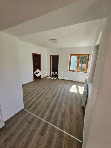 Eladó családi ház, Zalakaroson 85.9 M Ft, 4 szobás