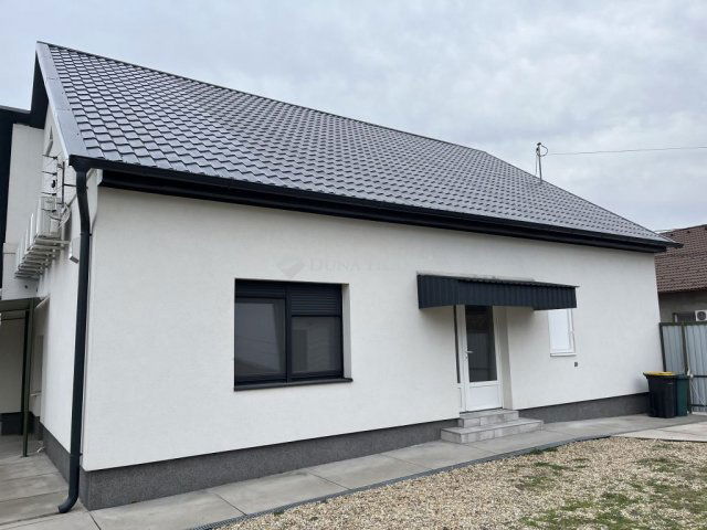 Kiadó családi ház, albérlet, Foktőn 250 E Ft / hó, 3 szobás