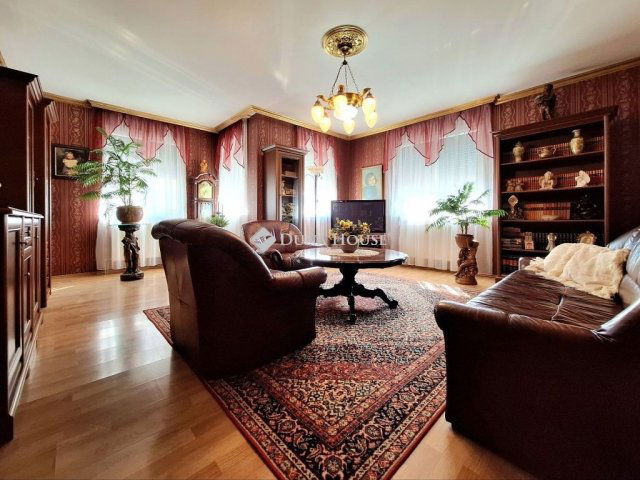 Eladó családi ház, Abdaon 134 M Ft, 7 szobás