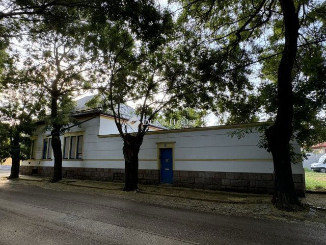 Kiadó családi ház, albérlet, Kecskeméten 1007 E Ft / hó