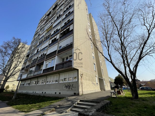 Eladó panellakás, Gyöngyösön 35.85 M Ft, 2 szobás