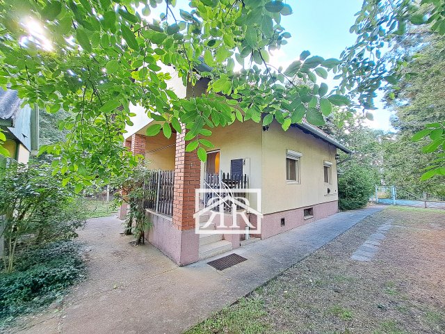 Eladó családi ház, Szegeden, Kapor utcában 39.9 M Ft, 2 szobás