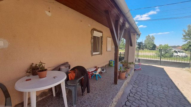 Eladó családi ház, Ócsán 39.8 M Ft, 2+1 szobás