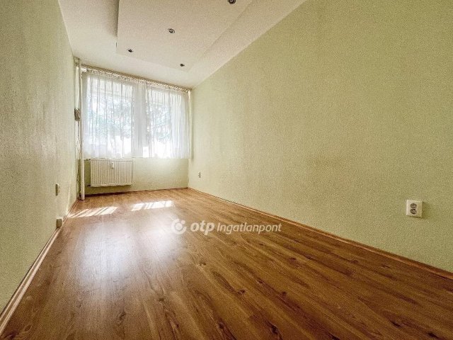 Eladó téglalakás, Budapesten, XVI. kerületben 86.4 M Ft