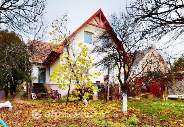 Eladó családi ház, Tokajban 49.9 M Ft, 3 szobás