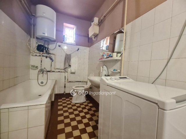 Eladó családi ház, Derecskén 34.901 M Ft, 3 szobás