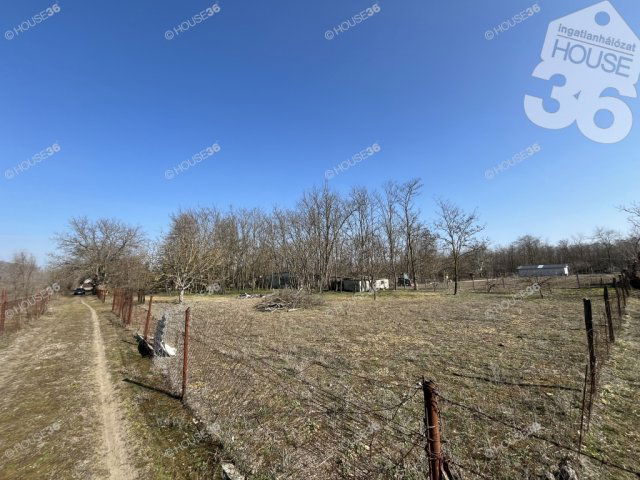 Eladó telek, Kecskeméten 12 M Ft / költözzbe.hu