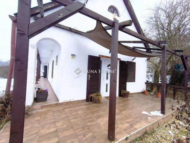 Eladó családi ház, Kocsolán 9 M Ft, 2 szobás