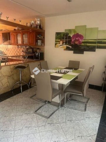 Eladó családi ház, Budapesten, XVIII. kerületben 122.5 M Ft