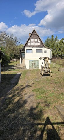 Eladó családi ház, Kulcson 25 M Ft, 1+2 szobás