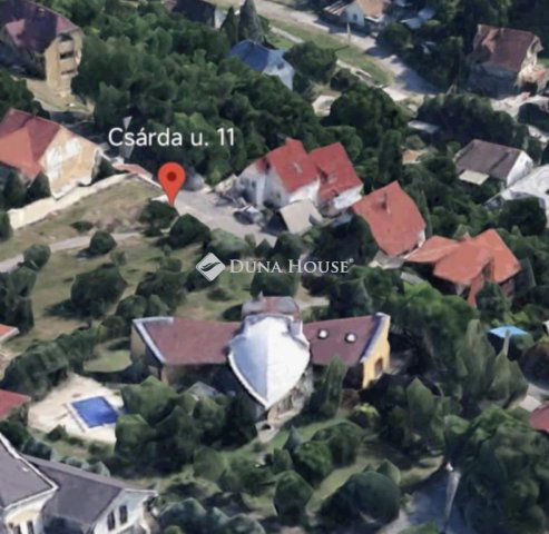 Eladó családi ház, Pécsett, Csárda utcában 129 M Ft, 6 szobás