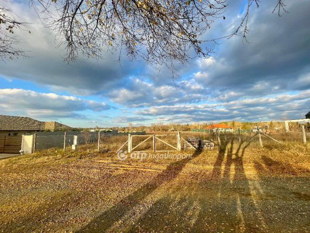 Eladó telek, Debrecenben 36 M Ft / költözzbe.hu