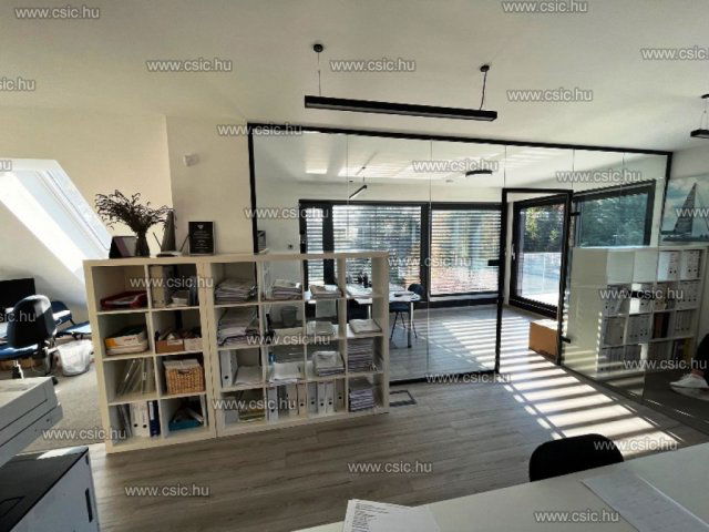 Eladó téglalakás, Budapesten, III. kerületben 300 M Ft