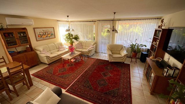 Eladó sorház, Érden 135 M Ft, 4 szobás / költözzbe.hu