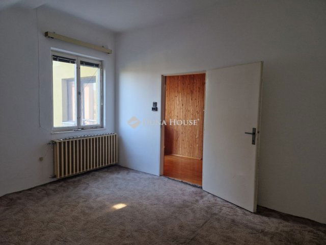 Eladó ikerház, Szügyön 52 M Ft, 6 szobás / költözzbe.hu