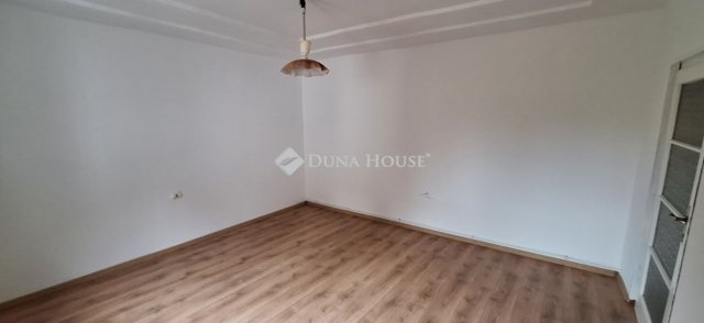 Eladó családi ház, Gödöllőn 79.9 M Ft, 4 szobás