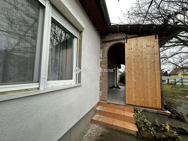 Eladó családi ház, Ádándon 79 M Ft, 4 szobás