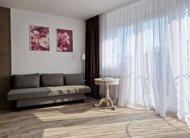 Kiadó téglalakás, albérlet, Pécsett, Rákóczi úton, 1 szobás