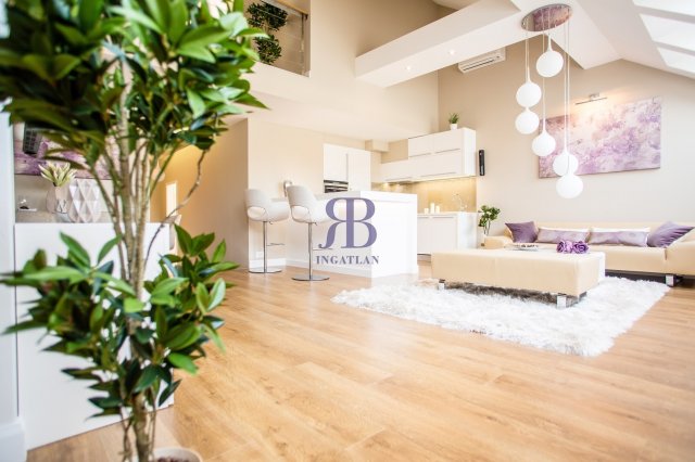 Kiadó téglalakás, albérlet, VI. kerületben, Andrássy úton