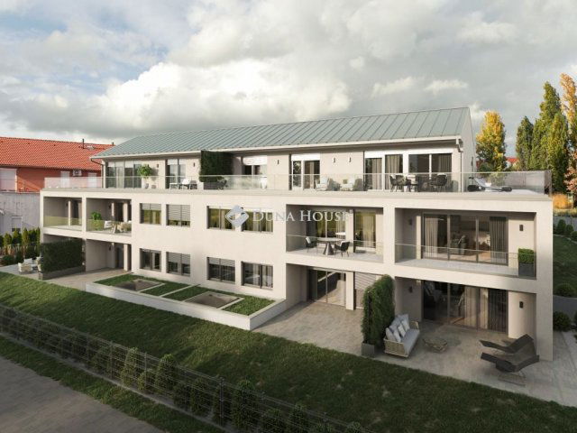 Eladó téglalakás, Pécsett 149.9 M Ft, 5 szobás