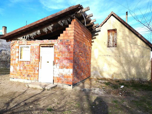 Eladó családi ház, Kiskunmajsán 12.2 M Ft, 2 szobás
