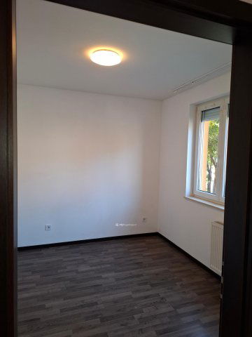Eladó téglalakás, Szigetszentmiklóson 61.5 M Ft, 2+2 szobás