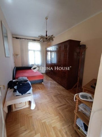 Eladó családi ház, Budapesten, XX. kerületben 80 M Ft, 3 szobás