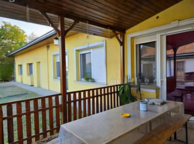 Eladó családi ház, Bugyin 92 M Ft, 5 szobás
