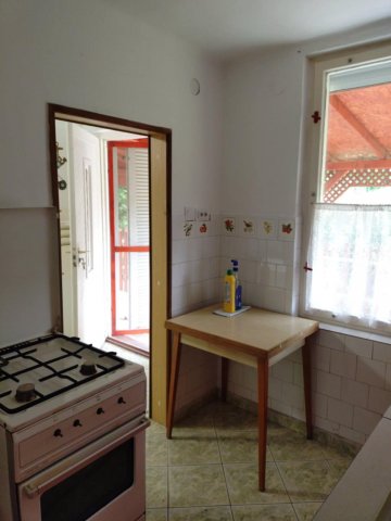 Eladó családi ház, Győrött 31.9 M Ft, 2 szobás