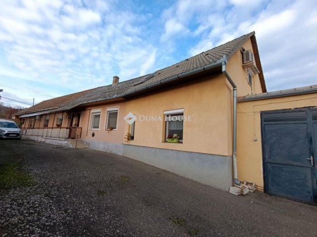Eladó családi ház, Báron 39 M Ft, 5 szobás